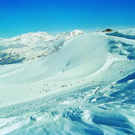 In Vex Near Slopes Les Collons
